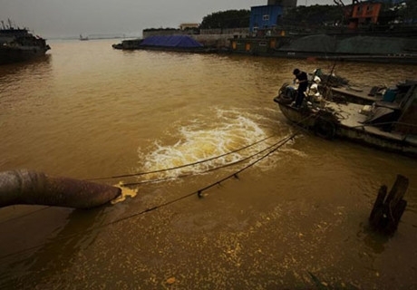 四川涪江錳礦水污染事件